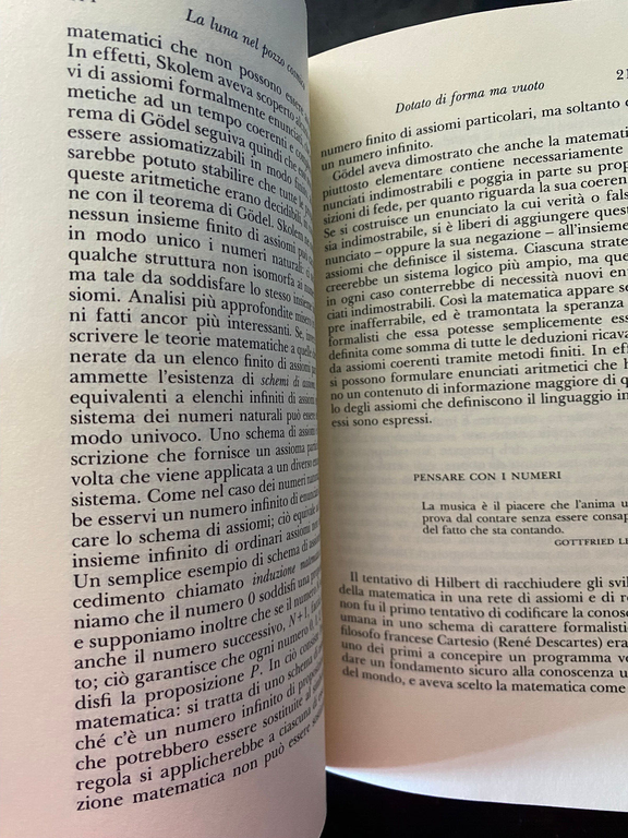 La luna nel pozzo cosmico, John D. Barrow, Adelphi, 1994