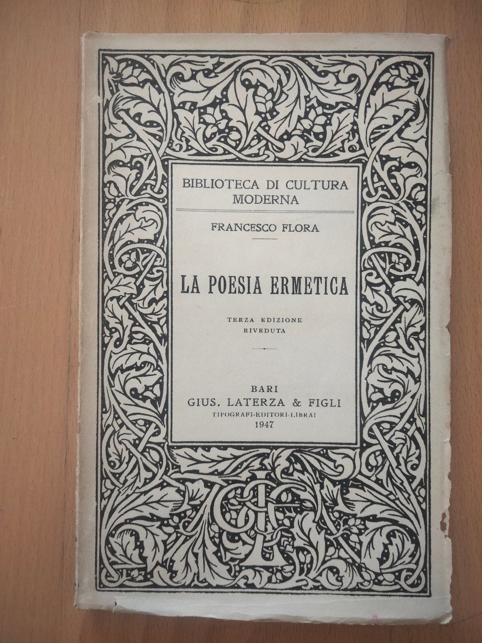 La poesia ermetica, Francesco Flora, Laterza, 1947 | Immagine principale