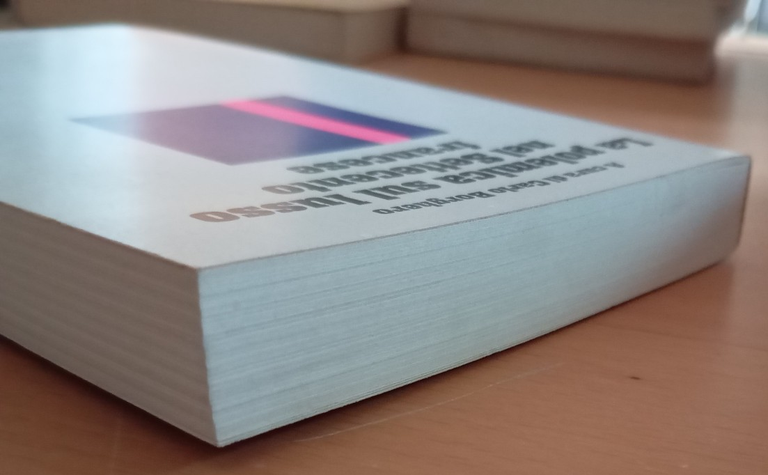 La polemica sul lusso nel Settecento francese, Carlo Borghero, Einaudi, …