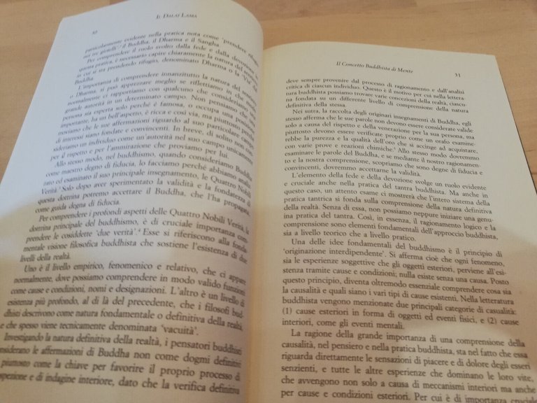 La scienza della mente. Un dialogo oriente-occidente, Dalai Lama, 1993