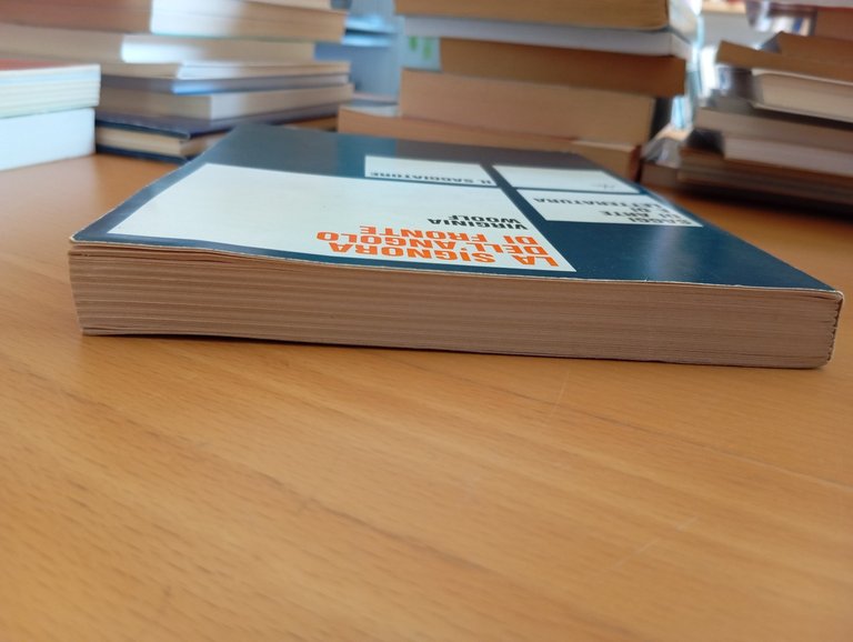 La signora dell'angolo di fronte, Virginia Woolf, 1979, Il Saggiatore | Immagine Gallery 4