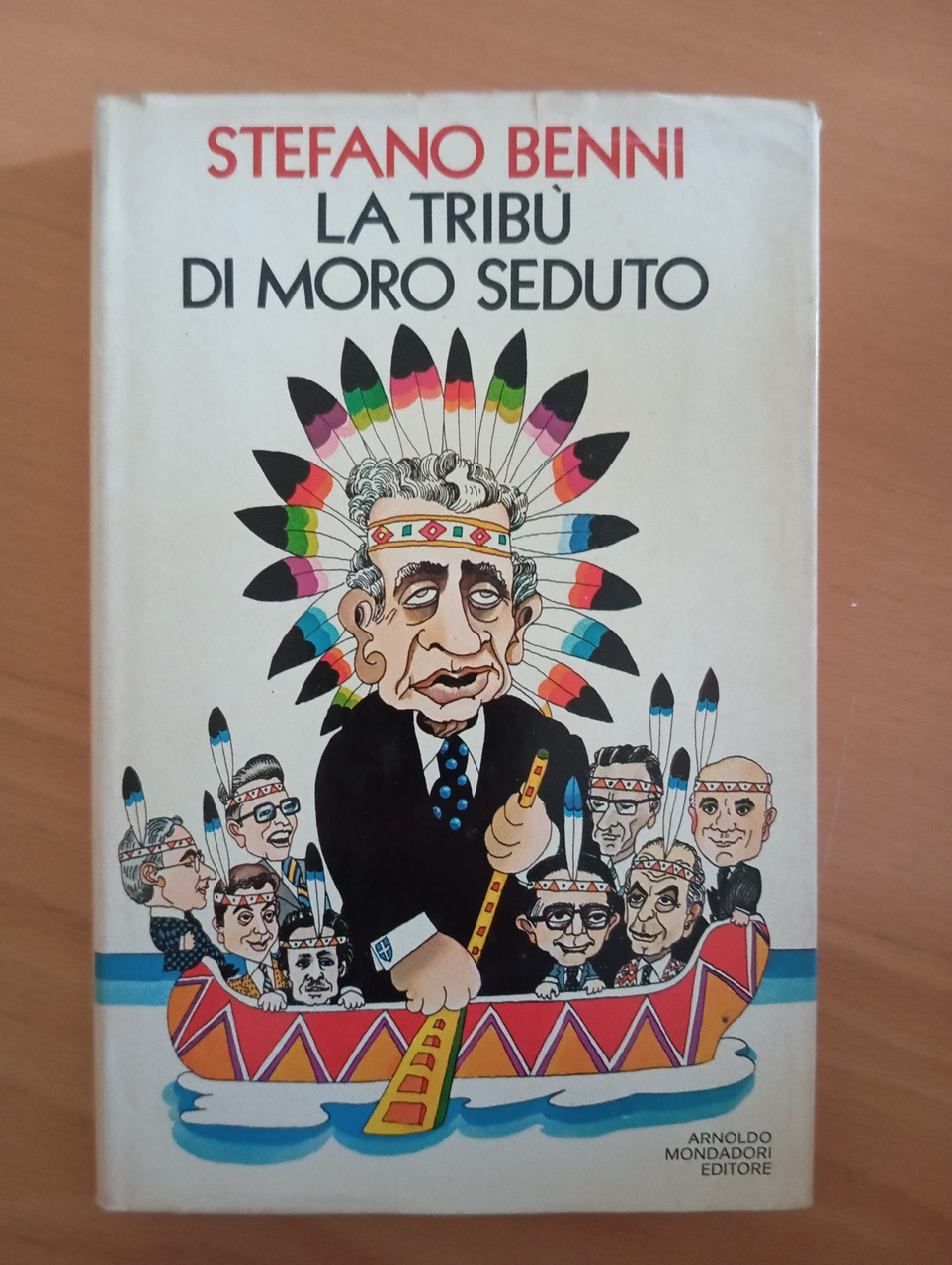 La tribù di Moro Seduto, Stefano Benni, Mondadori, 1977 | Immagine principale
