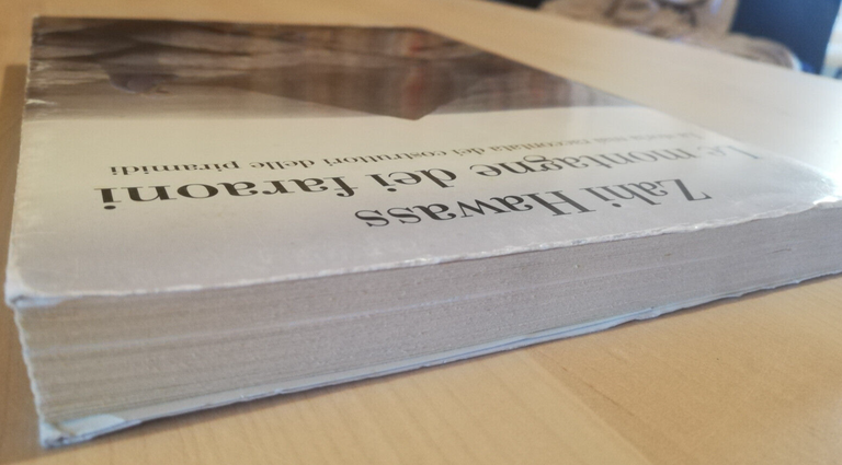 Le montagne dei faraoni, Zahi Hawass, 2007, Einaudi