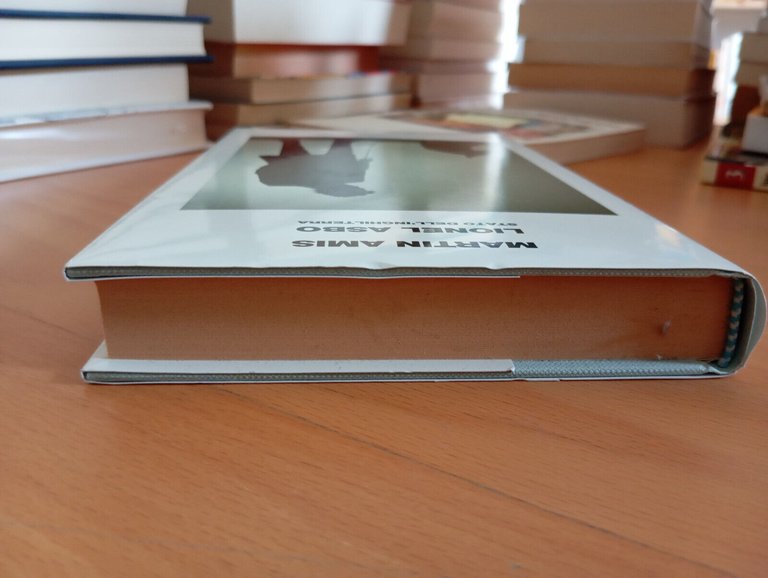 Lionel Asbo, Martin Amis, Einaudi Supercoralli, 2013, prima edizione