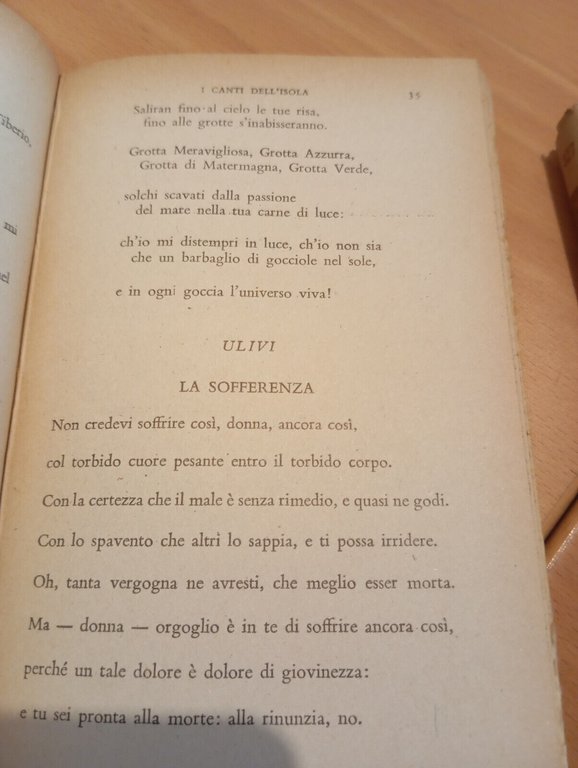 Lotto 2 libri BMM Ada Negri, Stella mattutina, Canti dell'isola …