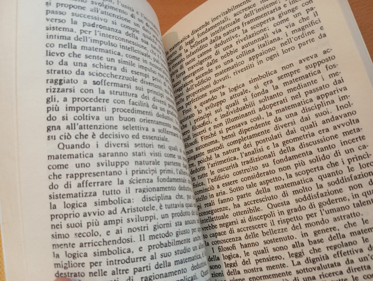 Lotto 2 libri di Bertrand Russell, Filosofia e scienza, Misticismo …