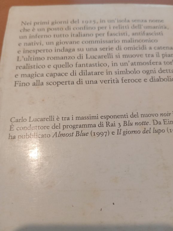 Lotto 2 libri di Carlo Lucarelli, Mistero in blu, L'isola …