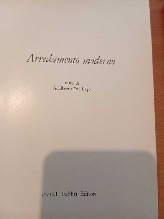 Lotto 4 libri artigianato Elite. Maioliche, Bronzetti, Porcellane, Arredamento