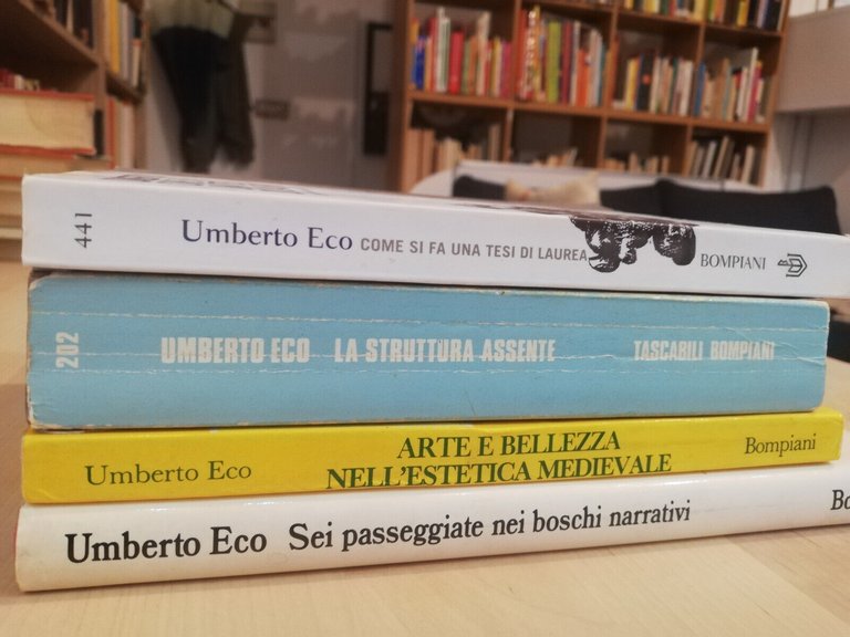 Lotto 4 saggi Umberto Eco, struttura assente, boschi narrativi, laurea, …