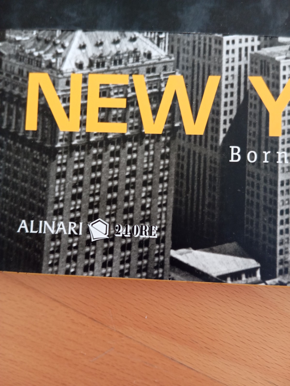 New York. Born back into the past, Alvi - Riotta, … | Immagine Gallery 2