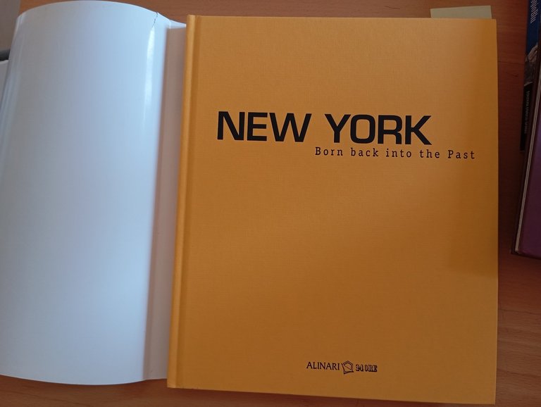 New York. Born back into the past, Alvi - Riotta, … | Immagine Gallery 6