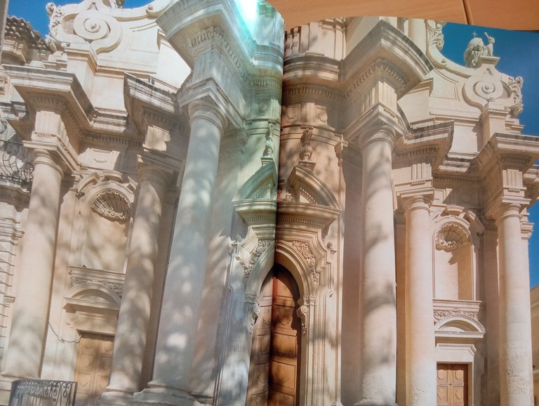 Noto città ideale. Muti, Maiorca, Balestra, Guzzardi, Erre produzioni 2001 | Immagine Gallery 13