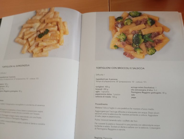 Pasta! Accademia Barilla, Massimo Bottura - Scott Conant, WhiteStar, 2010