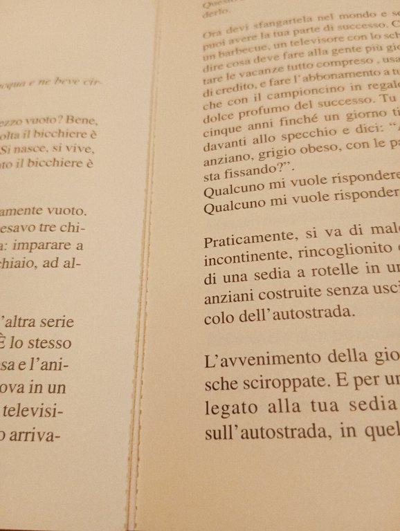 Piantando chiodi nel pavimento con la fronte, E. Bogosian, Costa …