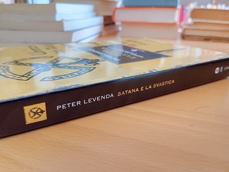 Satana e la svastica. Nazismo, società segrete, Peter Levenda, Mondadori, …