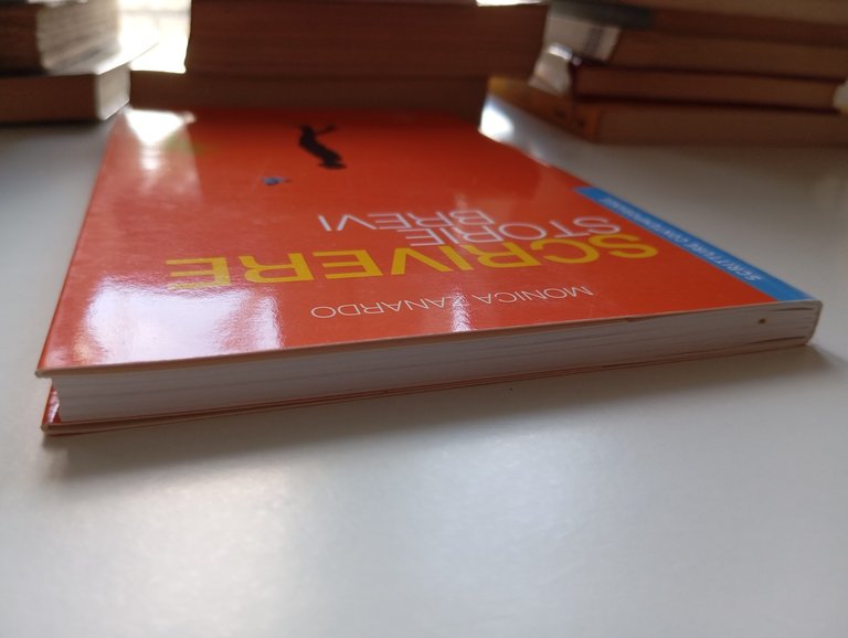 Scrivere storie brevi, Monica Zanardo, Le Monnier, 2017