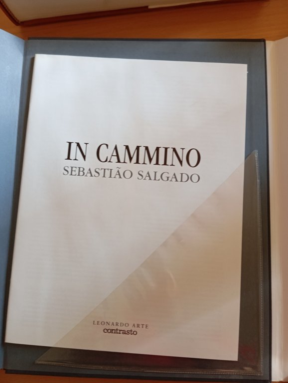 Sebastião Salgado, In cammino, Contrasto 2000, 1ª edizione, fascicolo allegato | Immagine Gallery 18