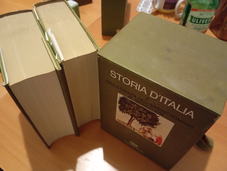 Storia d'Italia Einaudi, volume 2 (2* 2**), due volumi in …