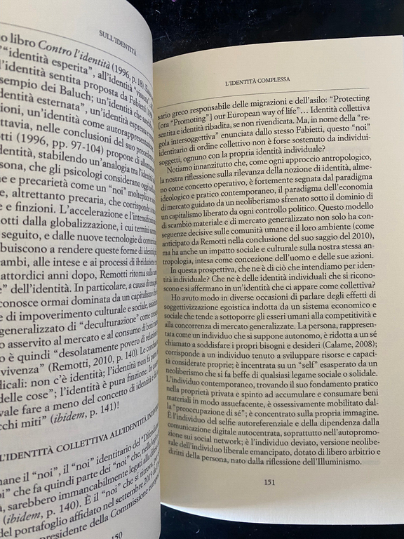 Sull'identità, Francesco Remotti (a cura), Raffaello Cortina Editore, 2021