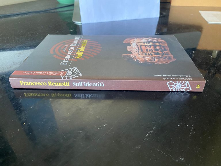 Sull'identità, Francesco Remotti (a cura), Raffaello Cortina Editore, 2021