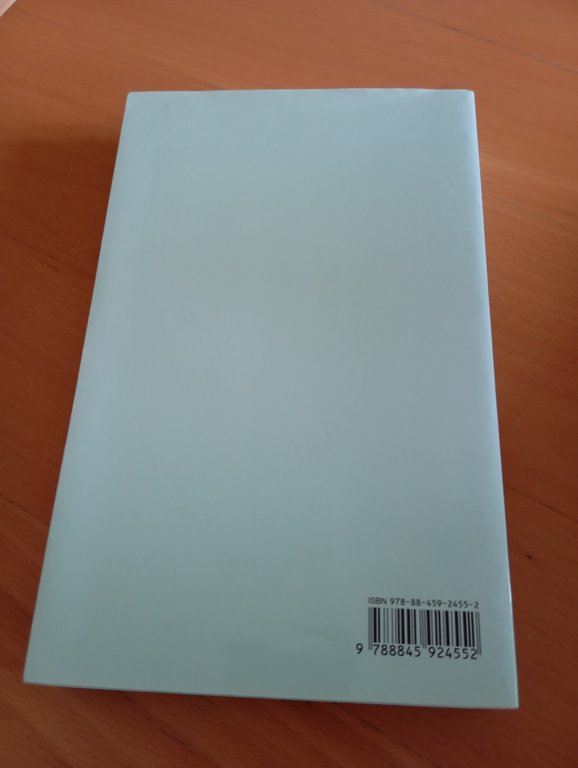 Tra parentesi, Roberto Bolano, Adelphi, 2009 | Immagine Gallery 4