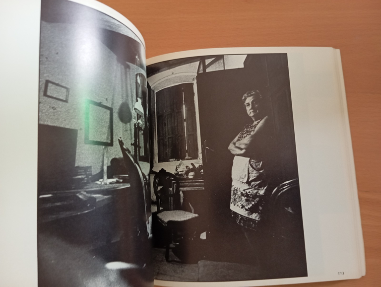 Un paese vent'anni dopo, Cesare zavattini, Gianni Berengo Gardin, Einaudi, … | Immagine Gallery 13