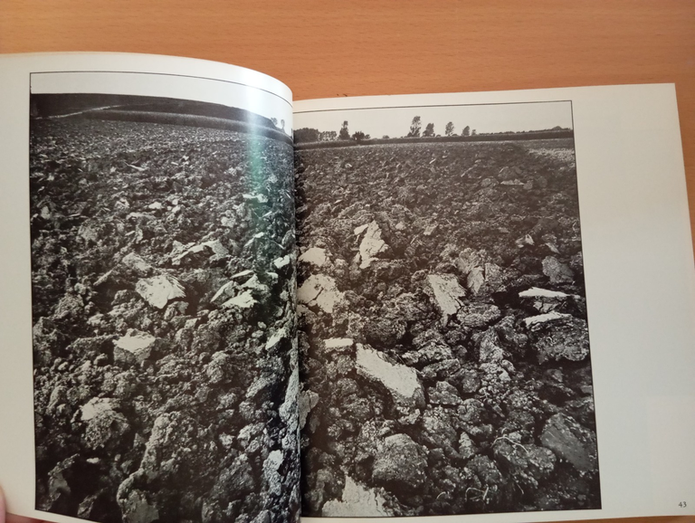 Un paese vent'anni dopo, Cesare zavattini, Gianni Berengo Gardin, Einaudi, … | Immagine Gallery 9
