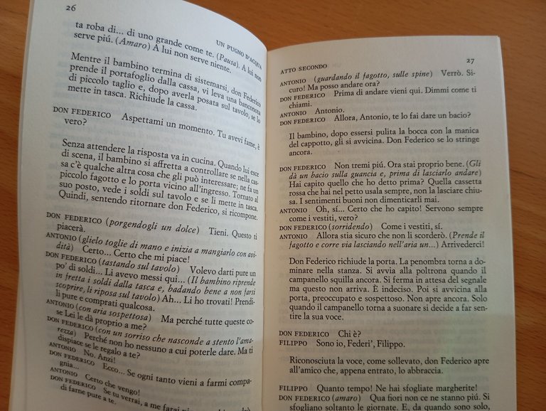 Un pugno d'acqua, Soggetto di Eduardo, Versione Renato Ianni Einaudi …