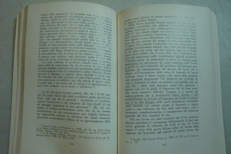 a cura di F. Vicarelli,ATTUALITA DI KEYNES,1983,Laterza[economia