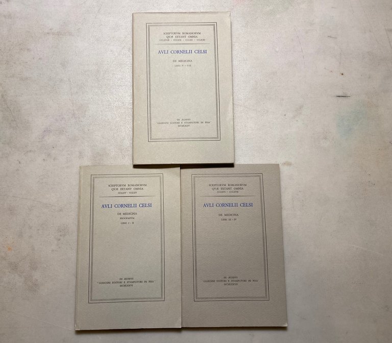 Agli Cornelii Celsi, DE MEDICINA, Giardini editori 1975/77 | Immagine Gallery 1