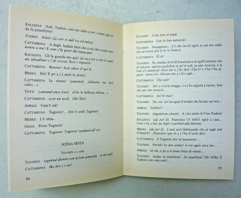 Alfredo Testoni,SCUFFIARÉINI.Commedia in 3 atti,1991 Forni[dialetto bolognese