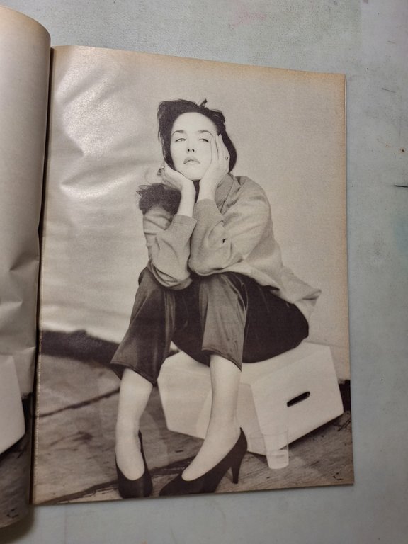ANDY WARHOL INTERVIEW MAGAZINE,January 1990 - ISABELLE ADJANI | Immagine Gallery 4