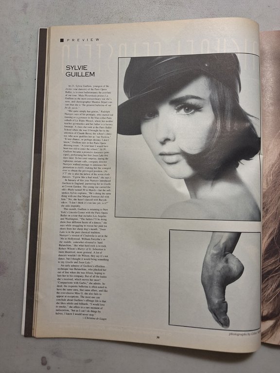 ANDY WARHOL INTERVIEW MAGAZINE,June 1988 - WILLEM DAFOE | Immagine Gallery 3