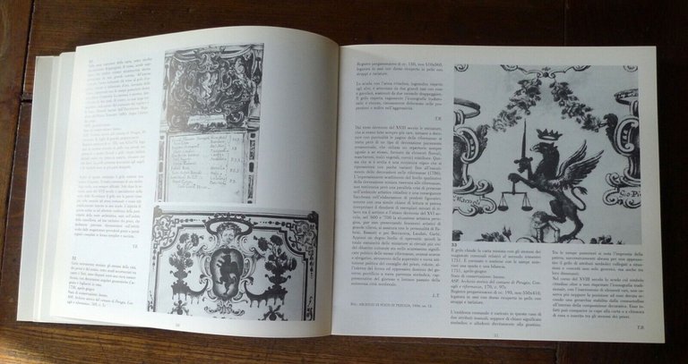 Archivio di Stato di Perugia,CARTE CHE RIDONO[catalogo mostra,documenti miniati