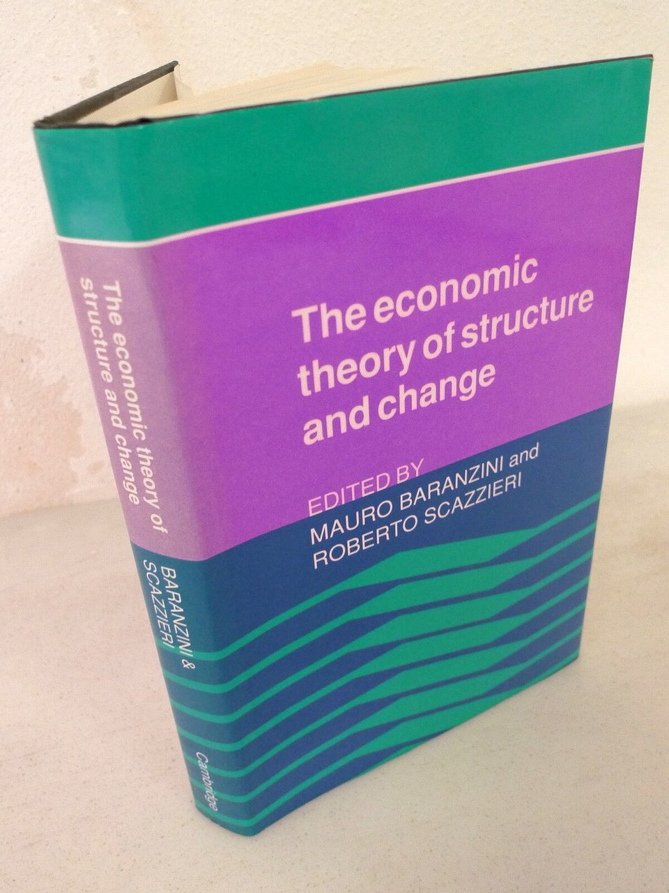 Baranzini,THE ECONOMIC THEORY OF STRUCTURE AND CHANGE,1990 Cambridge[economia