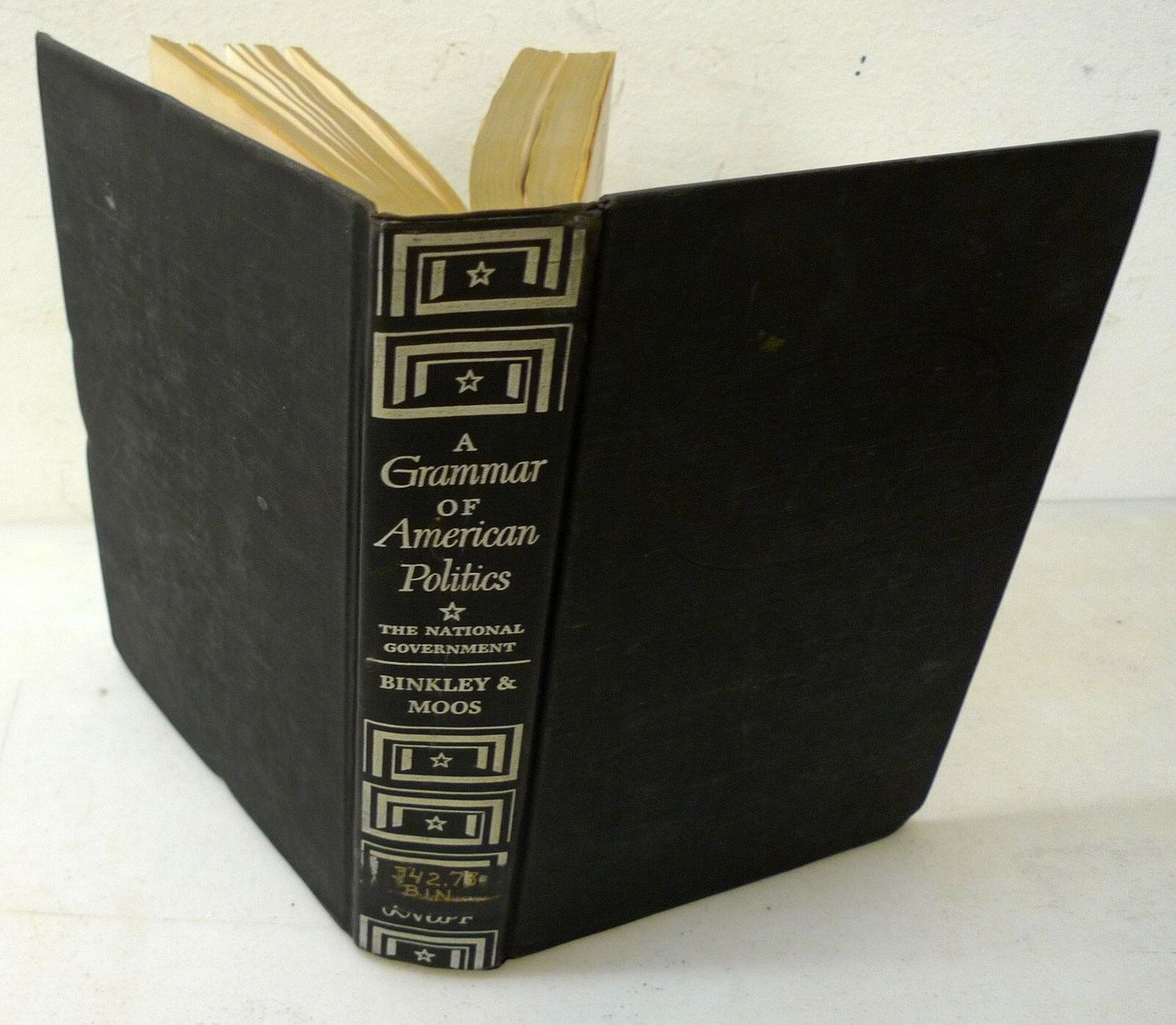 Binkley/Moos,A GRAMMAR OF AMERICAN POLITICS.The National Government,1950 Knopf