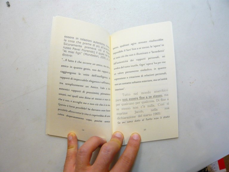 Burgin,QUESTION AUTHORITY.Metti in discussione l’autorità,2013[anarchia