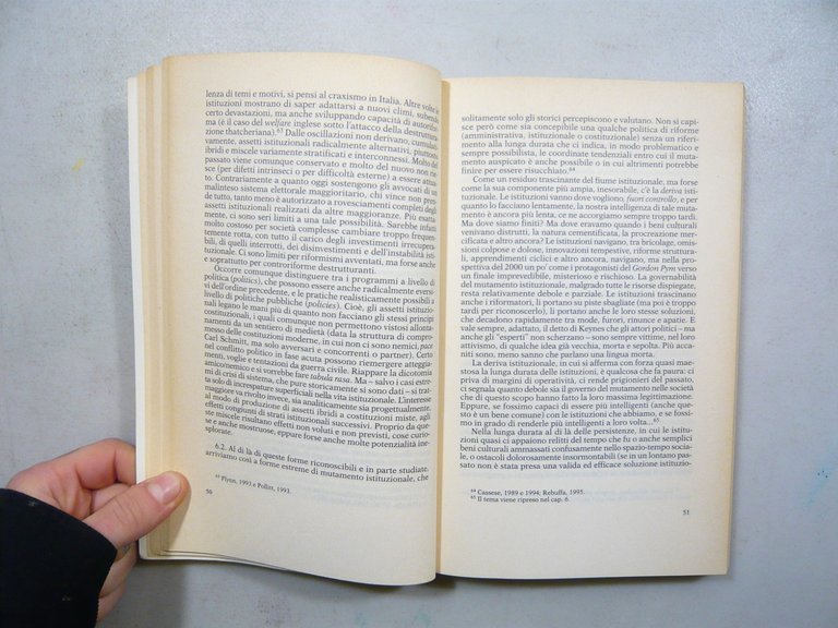 Carlo Donolo, L’intelligenza delle istituzioni, Feltrinelli, Milano, 1997