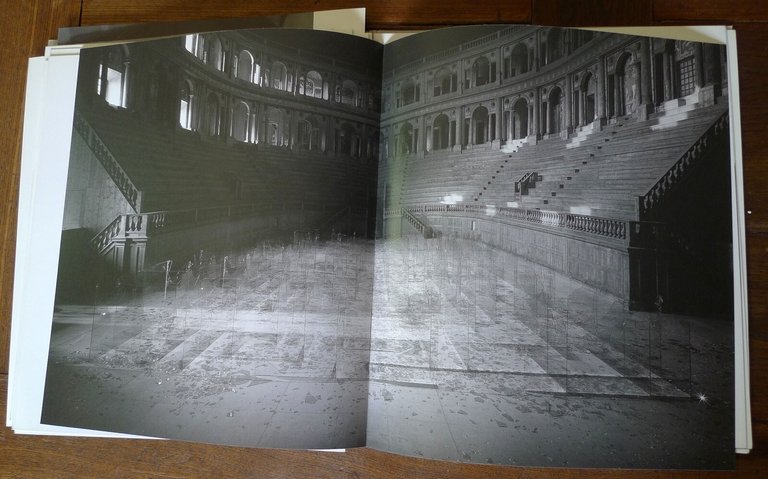 Corà,ESSENZIALE ALL'ARTE.CALZOLARI FABRO PARMIGGIANI,2006 de'Foscherari/Gli Ori