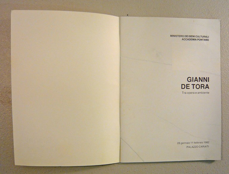 GIANNI DE TORA,TRA OPERA E AMBIENTE,1982[catalogo mostra arte contemporanea
