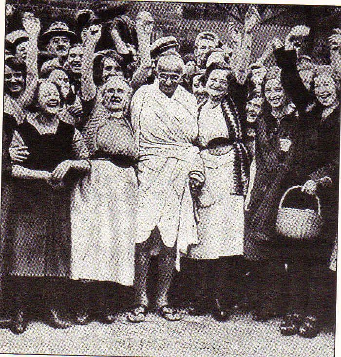 Gianni Sofri,GANDHI E L'INDIA,Giunti 1995[storia