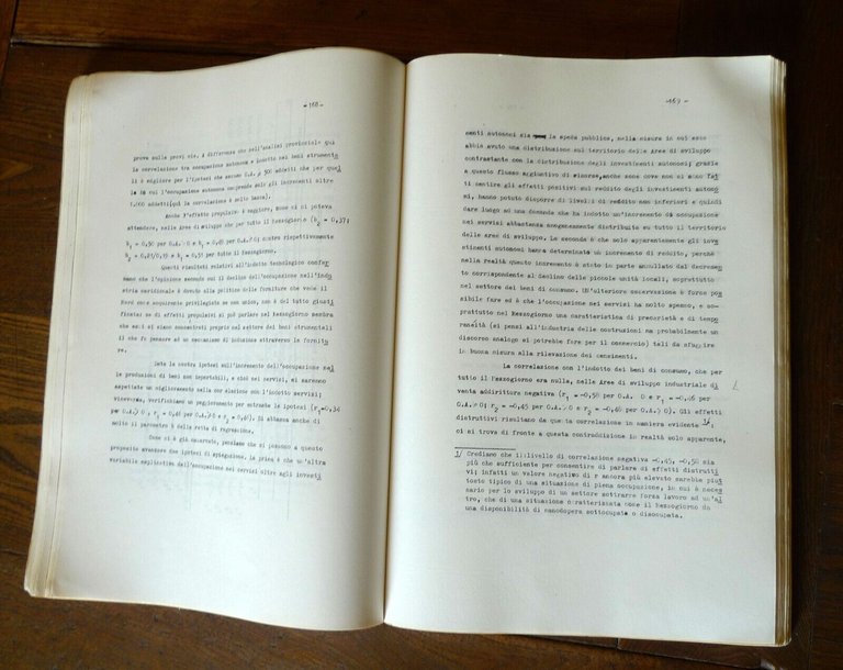 Graziani,INVESTIMENTI E DISOCCUPAZIONE INDOTTA NEL MEZZOGIORNO,1977[ECONOMIA