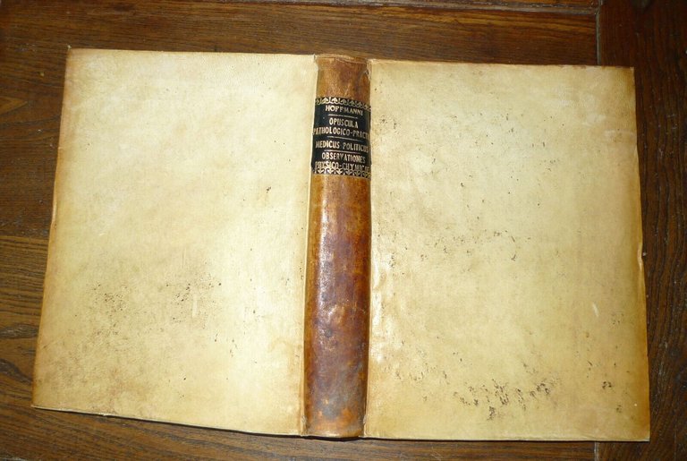 HOFFMANN,OPUSCULA PATHOLOGICO-PRATICA/OBSERVATIONES PHYSICO-CHYMICAE,1762/1755