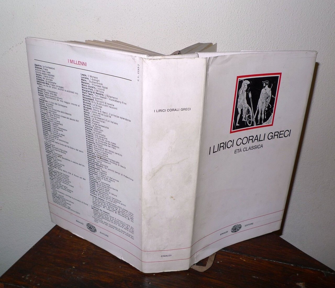 I LIRICI CORALI GRECI.ETÀ CLASSICA,1976 Einaudi I MILLENNI[POESIA,trad.Pontani