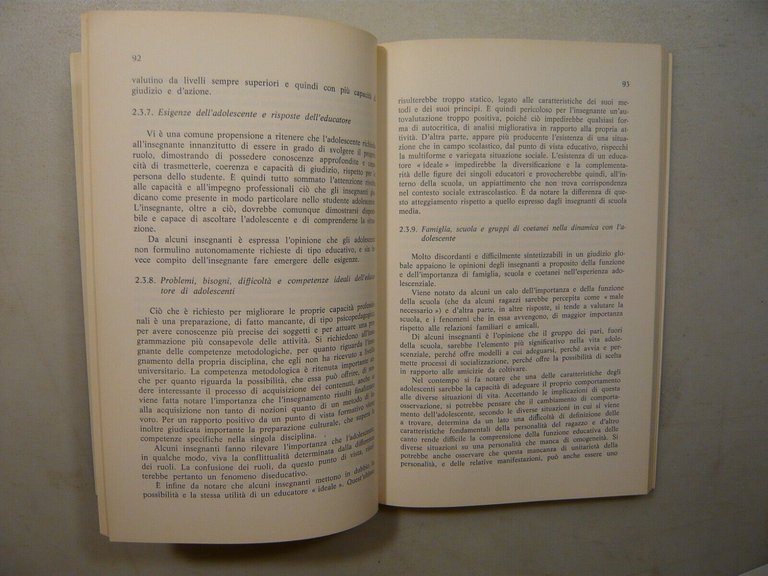 L’ADOLESCENZA: IMMAGINE E TRATTAMENTO,Franco Angeli,Milano 1988[Riccardo Massa