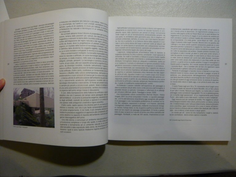 Lavarini,L’ARCHITETTURA DEI LUOGHI.Contesto e modernità, 2011