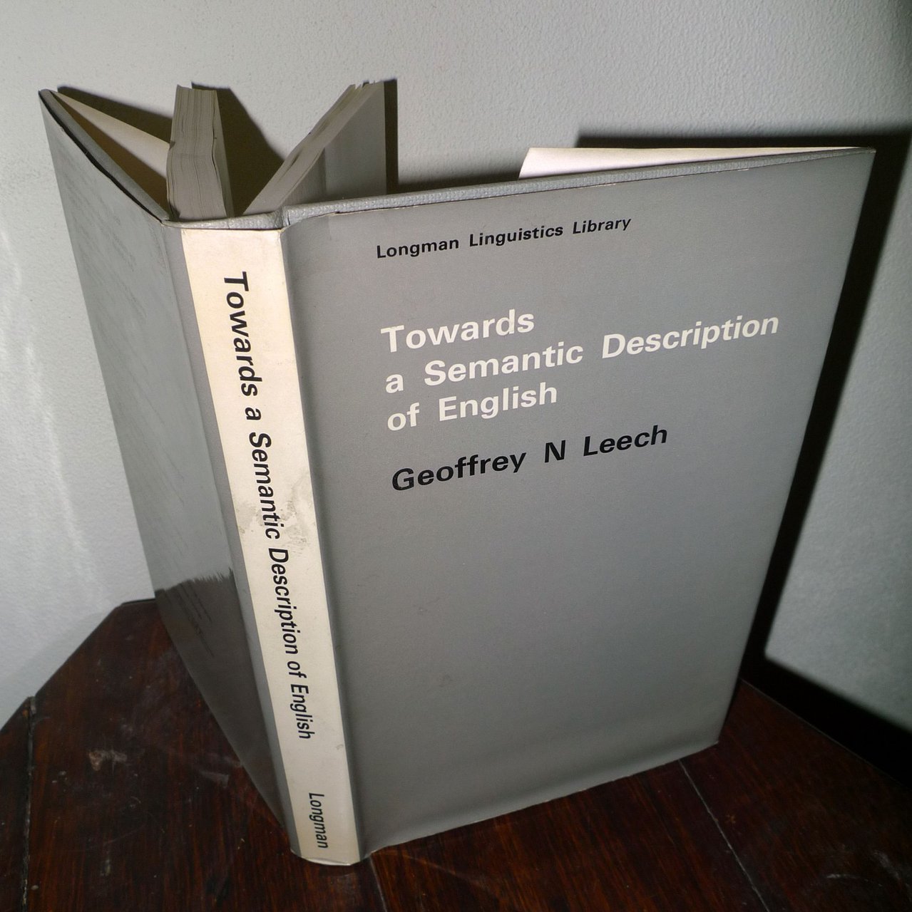 Leech,TOWARDS A SEMANTIC DESCRIPTION OF ENGLISH,1971 Longman[linguistica | Immagine principale