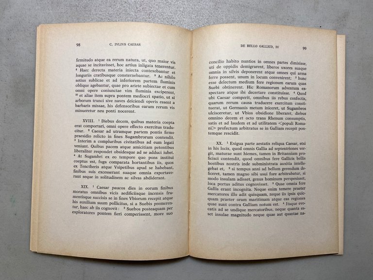 Lotto C. Iulius Caesar, DE BELLO GALLICO,BELLUM ALEXANDRINUM,AFRICUM,Liviana ed | Immagine Gallery 5