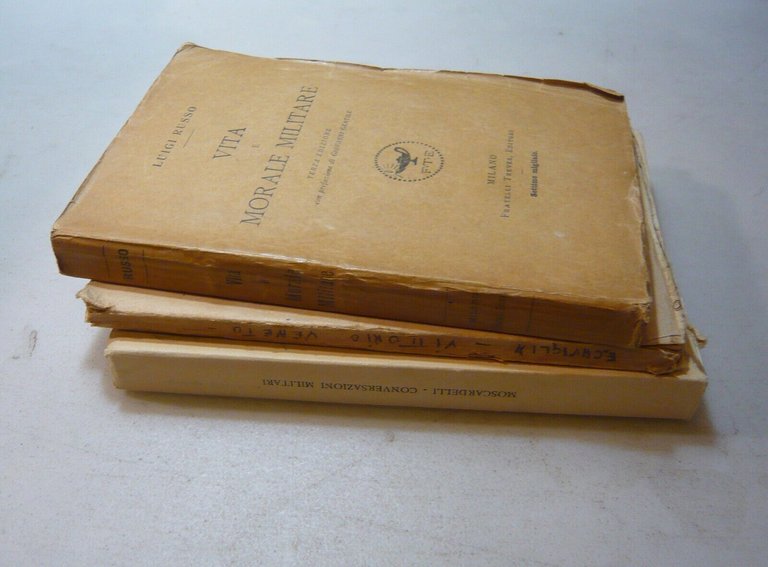 Lotto GUERRA E VITA MILITARE[Enrico Caviglia,Luigi Russo,Giuseppe Moscardelli