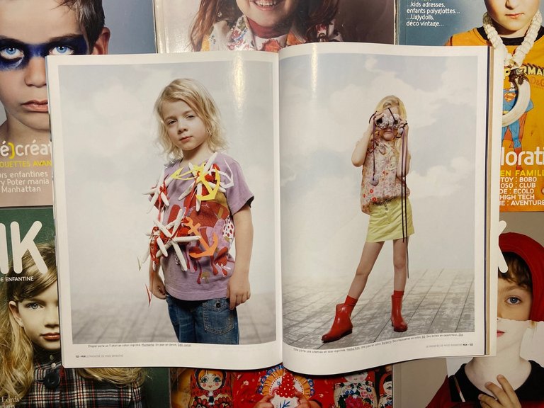 Lotto MilK- LE MAGAZINE DE MODE ENFANTINE,2004-2006 | Immagine Gallery 2